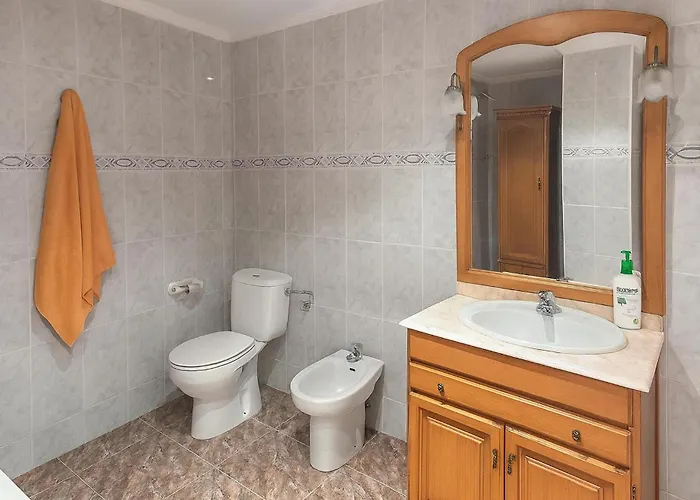 Appartement Awesome In With Wifi